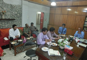 写真-2:エクマットラとのMTG