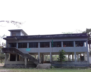 写真-11:災害時に避難するサイクロンシェルター