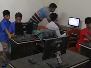 写真-1:パソコン教室の様子