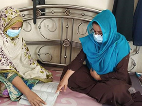 写真-2:在宅訪問による補講授業の様子②