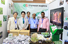 社長出雲のブース訪問